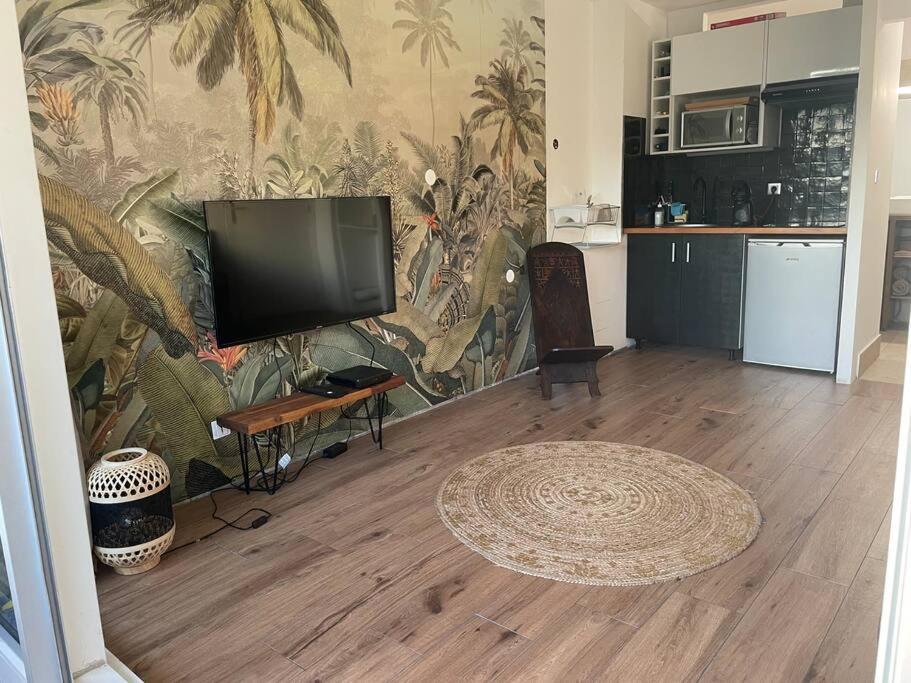 شقة Tropical Vibes سان جيل لي بان المظهر الخارجي الصورة